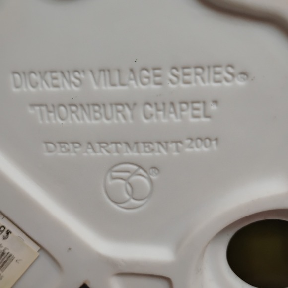 Dept 56 Dickens Village Thornbury Chapel Lighted House Christmas 2001 MIB - Picture 11 of 16